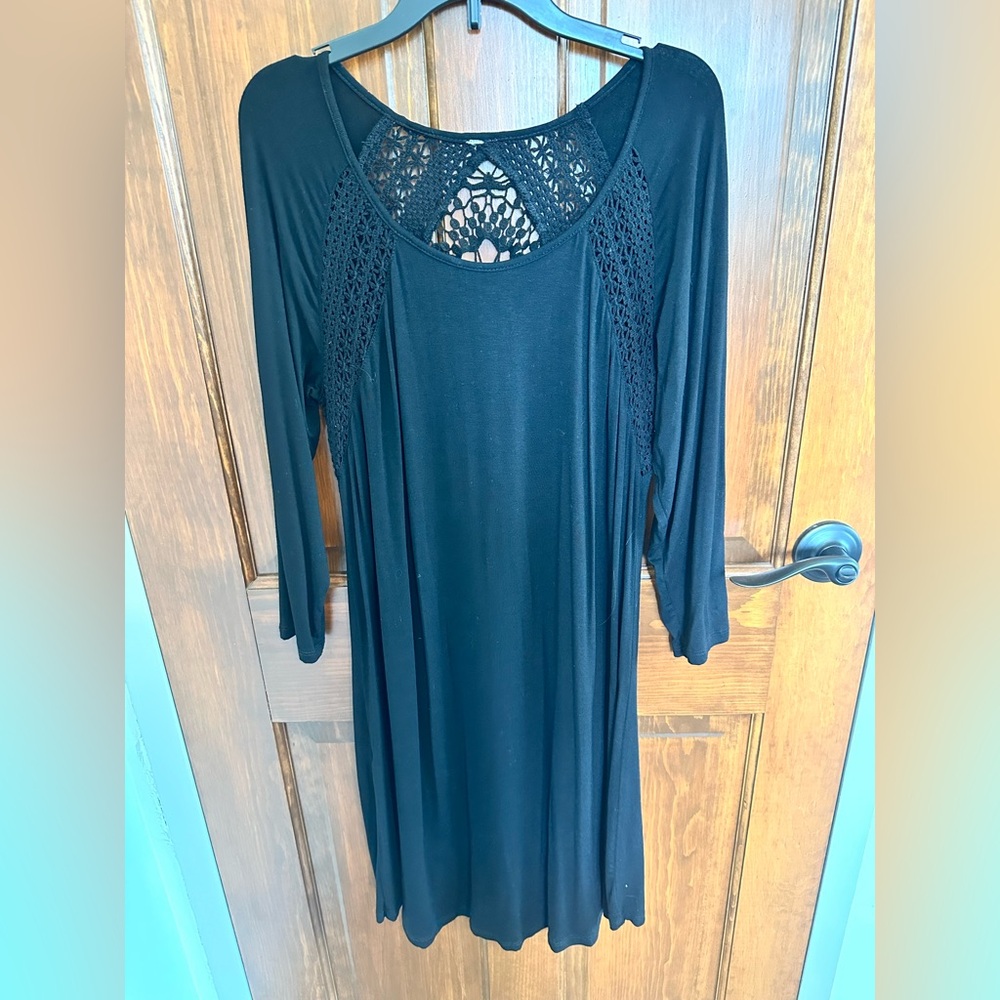 Women's Boutique Black Crochet Detail 3/4 Sleeve Dress